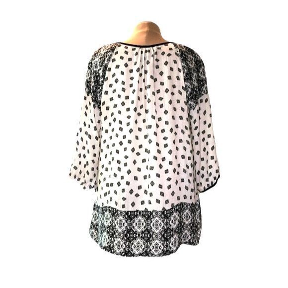 Anthropologie W5 Black and Off White Long Sleeve Tassel Blouse Size L - Picture 2 of 4